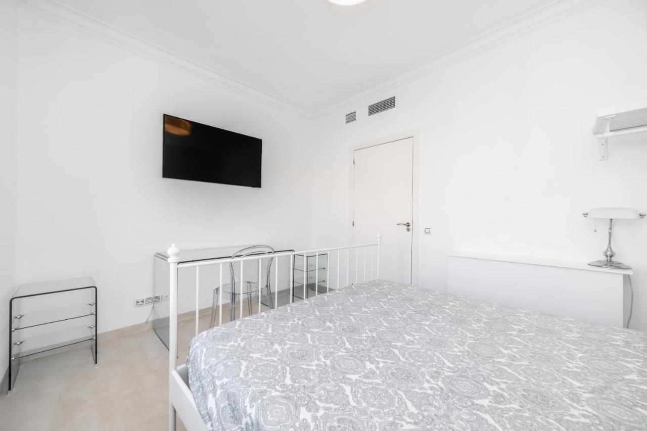 Granvia732 Apartment Barcelona Ngoại thất bức ảnh